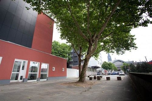 Pathpoint Cologne - Backpacker Hostel Extérieur photo